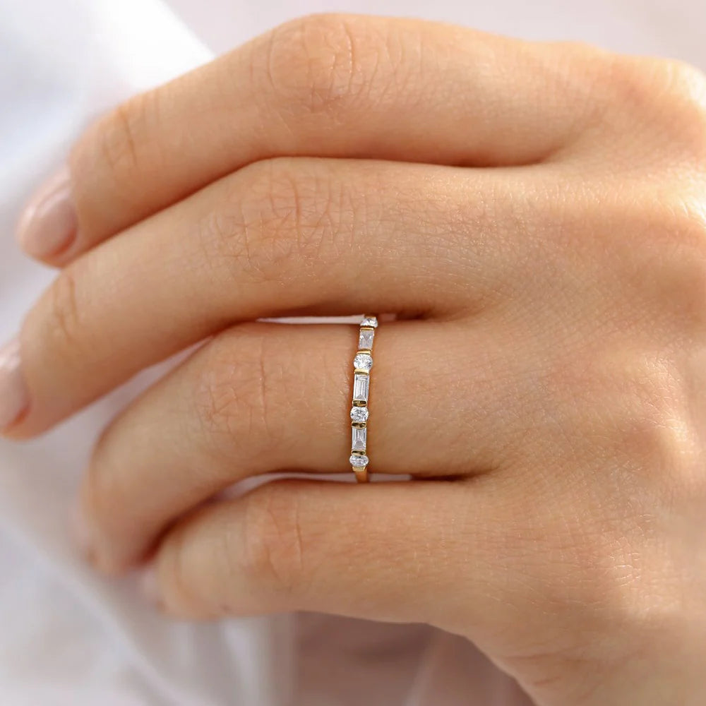 Round Baguette Diamond Band